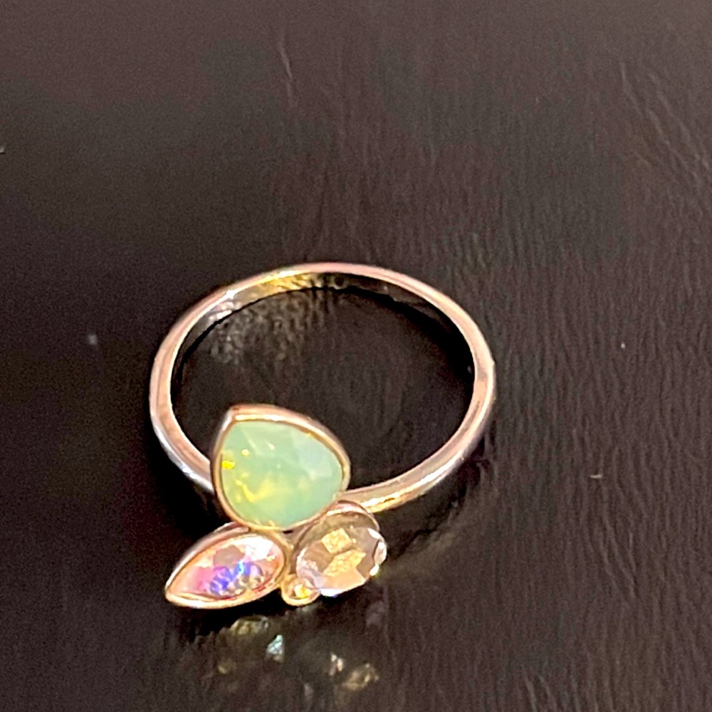 Small Rhinestones Ring